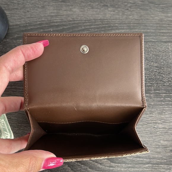 Gucci authentic Leather/ Canvas like new! - Picture 9 of 9